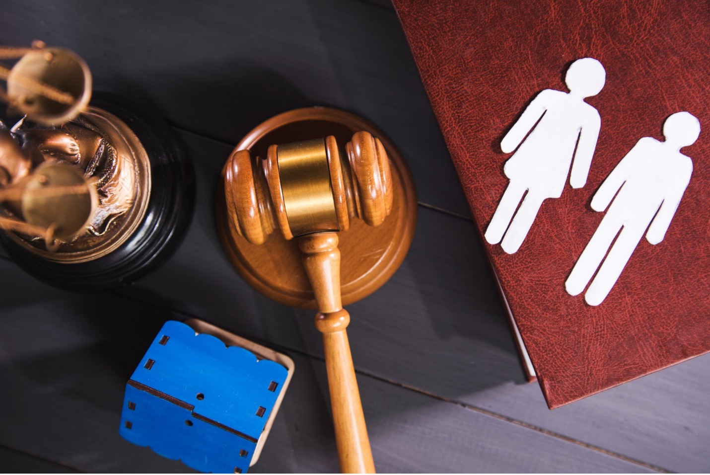 انتخاب وکیل زن برای طلاق توافقی